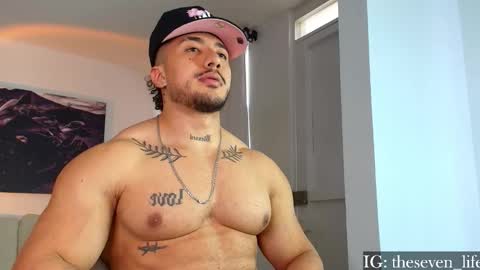 Snapshot of nikolaylisin chatting on 19, 12, 2025 Niko online show from 19, 12, 2025