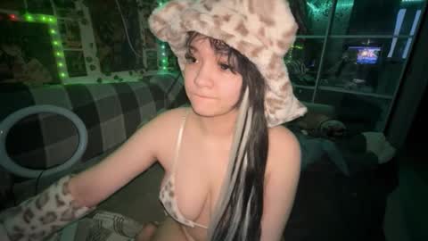 Snapshot of nikoli_naw chatting on 6, 2, 2026 nikoli_naw online show from 6, 2, 2026