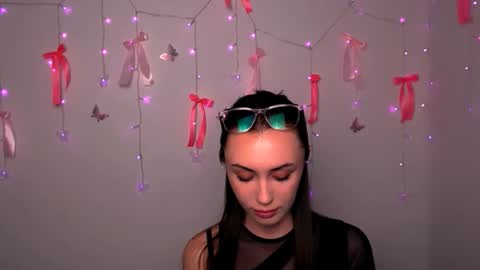 Snapshot of nikonara_ chatting on 22, 4, 2026 nikonara_ online show from 22, 4, 2026