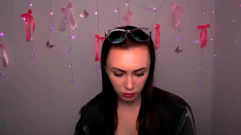 Snapshot of nikonara_ chatting on 27, 4, 2026 nikonara_ online show from 27, 4, 2026
