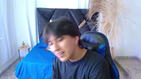 Snapshot of nikoo_18 chatting on 4, 3, 2026 Niko online show from 4, 3, 2026