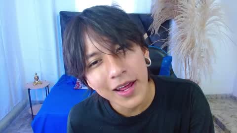 Snapshot of nikoo_18 chatting on 8, 4, 2026 Niko online show from 8, 4, 2026