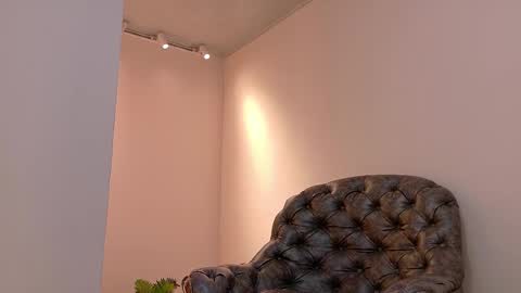 Snapshot of niky_smit chatting on 20, 2, 2025 NIKY SMIT online show from 20, 2, 2025