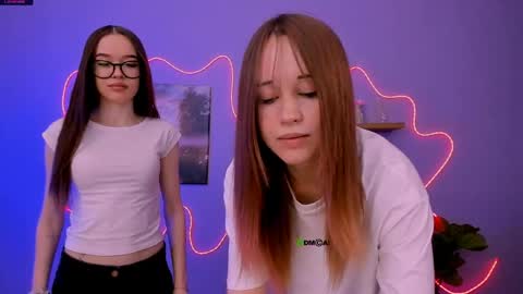 Snapshot of nila_eclipse chatting on 23, 4, 2026 nila_eclipse online show from 23, 4, 2026