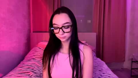 Snapshot of nilsamazuo chatting on 28, 11, 2025 Margot online show from 28, 11, 2025