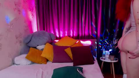 Snapshot of nina_b1um chatting on 27, 11, 2025 Nina online show from 27, 11, 2025