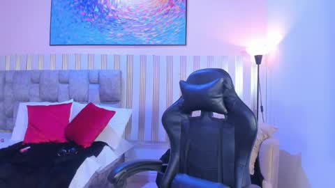 nina_glow_ online show from 28, 2, 2026