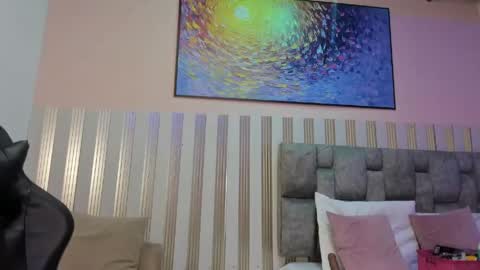 nina_glow_ online show from 15, 5, 2026