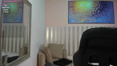 nina_glow_ online show from 19, 5, 2026