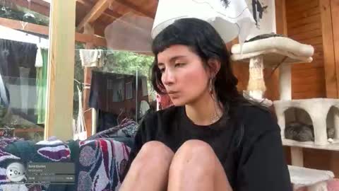 Nina.  online show from 14, 11, 2025