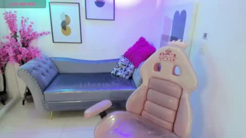 Nina  online show from 18, 2, 2026