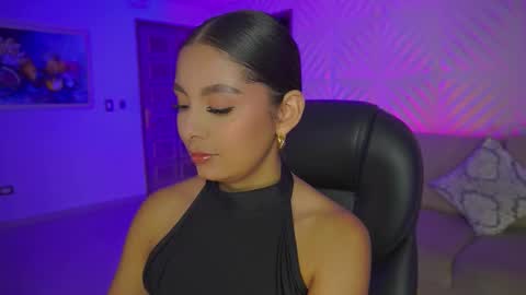 Snapshot of ninablumm chatting on 19, 9, 2025 Nina online show from 19, 9, 2025