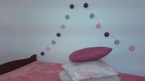 Snapshot of ninabryon1 chatting on 15, 1, 2026 Nina online show from 15, 1, 2026