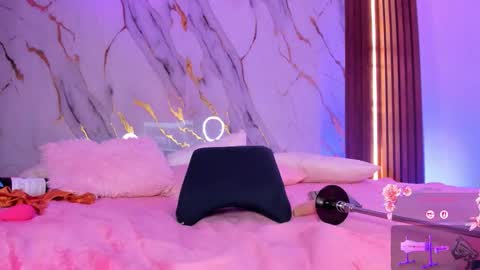 nina online show from 30, 10, 2025