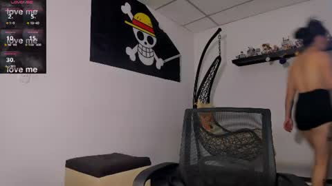 ninamonroee online show from 12, 6, 2026