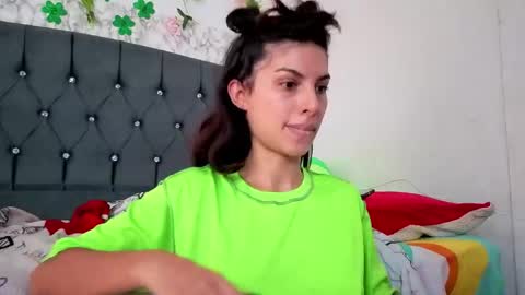 Snapshot of ninasky19 chatting on 25, 3, 2026 ninasky19 online show from 25, 3, 2026