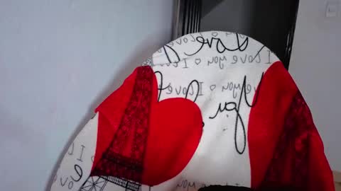 Snapshot of ninasky19 chatting on 10, 4, 2026 ninasky19 online show from 10, 4, 2026