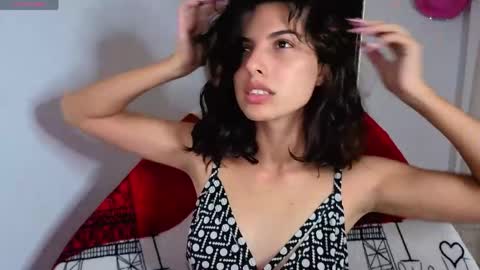 Snapshot of ninasky19 chatting on 16, 4, 2026 ninasky19 online show from 16, 4, 2026