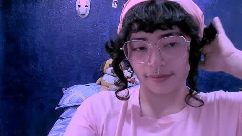 Snapshot of ninayellow chatting on 8, 4, 2026 Nina online show from 8, 4, 2026