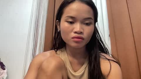 nini_luvskorn online show from 17, 5, 2026
