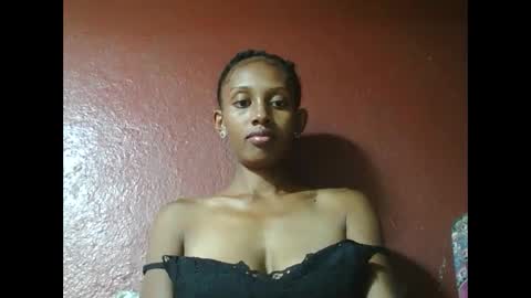 ninie246746 online show from 16, 2, 2025