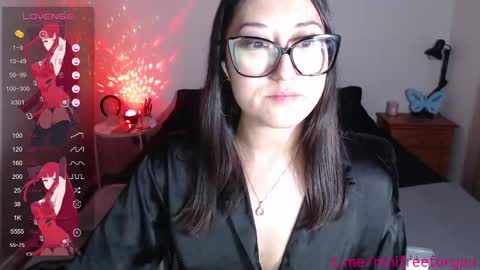 Snapshot of ninimoon chatting on 11, 9, 2025 Ninimoon online show from 11, 9, 2025
