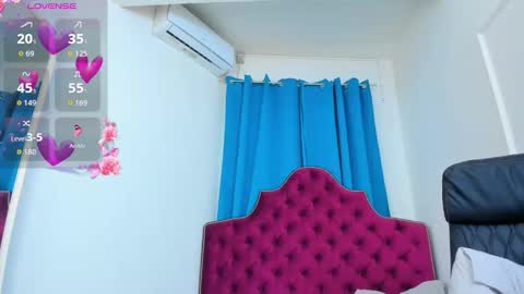 Snapshot of ninna_dee chatting on 2, 12, 2025 nina dee online show from 2, 12, 2025