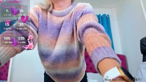 Snapshot of ninna_dee chatting on 15, 12, 2025 nina dee online show from 15, 12, 2025