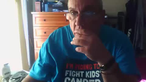 Dennis online show from 10, 10, 2025