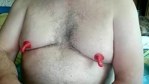 Snapshot of nip_fun_bear chatting on 6, 10, 2025 Nip Fun Bear online show from 6, 10, 2025