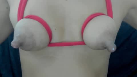 Snapshot of nippx_big chatting on 25, 10, 2025 ANTO online show from 25, 10, 2025