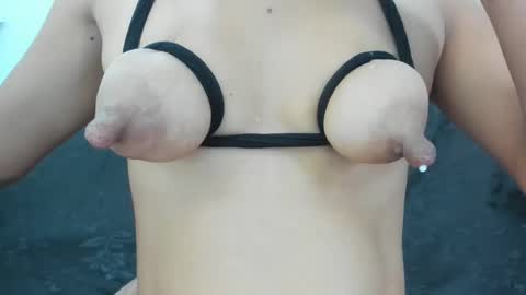 Snapshot of nippx_big chatting on 16, 11, 2025 ANTO online show from 16, 11, 2025