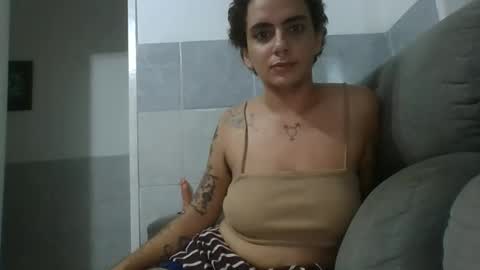 Snapshot of niquetheclown chatting on 17, 4, 2026 niquetheclown online show from 17, 4, 2026