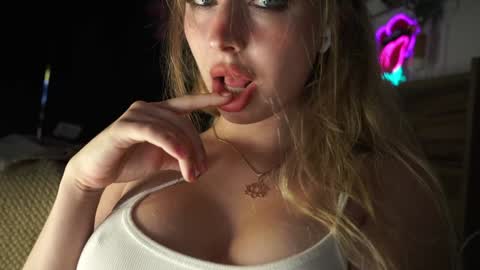 nirvanaa__ online show from 1, 12, 2025