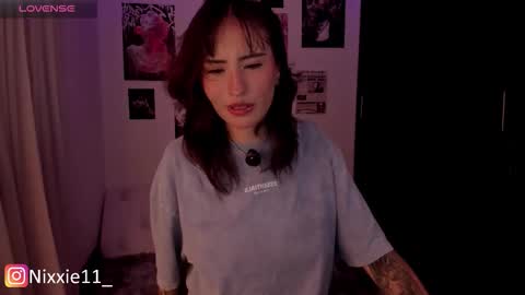 Snapshot of nixxie_ chatting on 18, 12, 2025 Nixxie online show from 18, 12, 2025