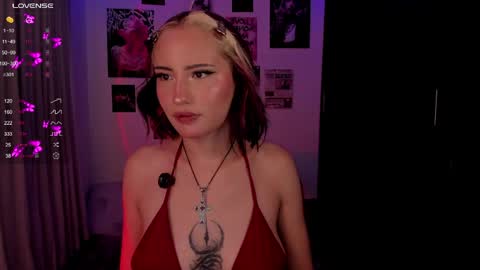 Snapshot of nixxie_ chatting on 10, 4, 2026 Nixxie online show from 10, 4, 2026