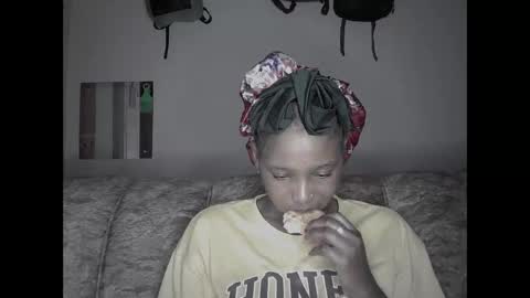 Snapshot of nnnk099 chatting on 19, 4, 2026 nyx online show from 19, 4, 2026