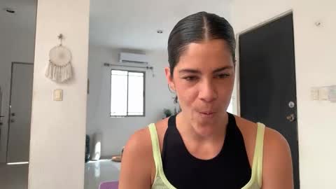 Snapshot of noaahna chatting on 19, 3, 2026 noaahna online show from 19, 3, 2026