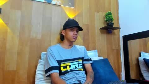 Snapshot of noah_blake0 chatting on 19, 9, 2025 Noah Blake online show from 19, 9, 2025