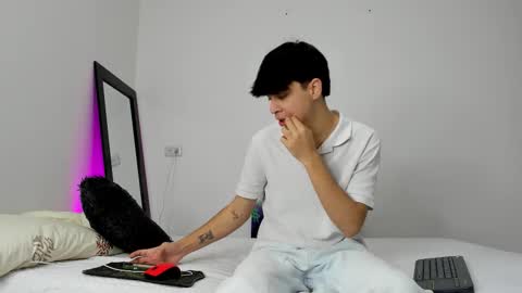 Snapshot of noah_loveboy chatting on 9, 9, 2025 Noah online show from 9, 9, 2025