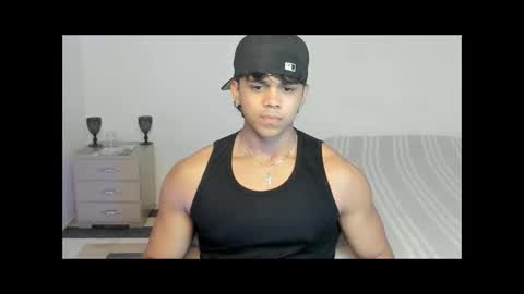 Snapshot of noah_prada14 chatting on 21, 5, 2026 luis navas online show from 21, 5, 2026
