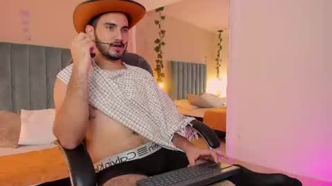Snapshot of noah_sin_ chatting on 2, 7, 2026 noah sin online show from 2, 7, 2026