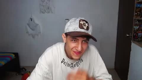 Snapshot of noah_sokolov_ chatting on 17, 7, 2026 Kervs online show from 17, 7, 2026