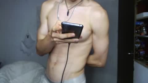Snapshot of noah_sokolov_ chatting on 28, 7, 2026 Kervs online show from 28, 7, 2026