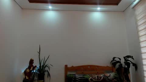 LIAM- noah online show from 28, 10, 2025