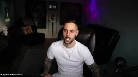 Snapshot of noahfitt chatting on 16, 4, 2026 Noah Fitt online show from 16, 4, 2026
