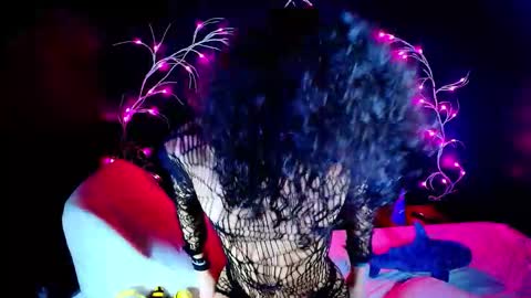 Noah Xtar online show from 4, 11, 2025