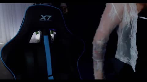 Sun or Luna online show from 2, 2, 2025