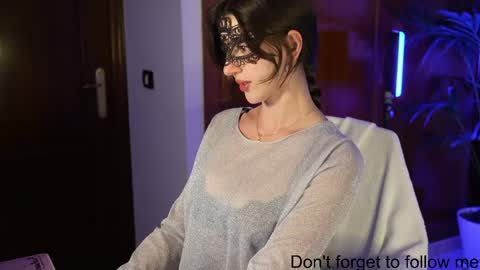 Ivy online show from 9, 5, 2026
