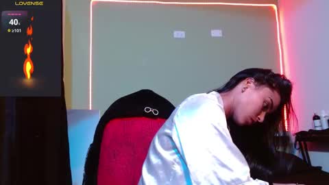 Noha Thomson online show from 16, 9, 2025